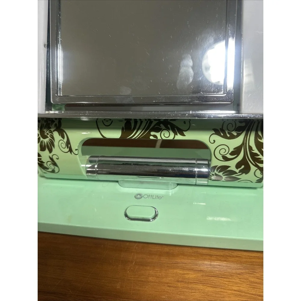 OttLite Illuminated Makeup Mirror CDO-010 Mint Green Floral Rectangular Tested